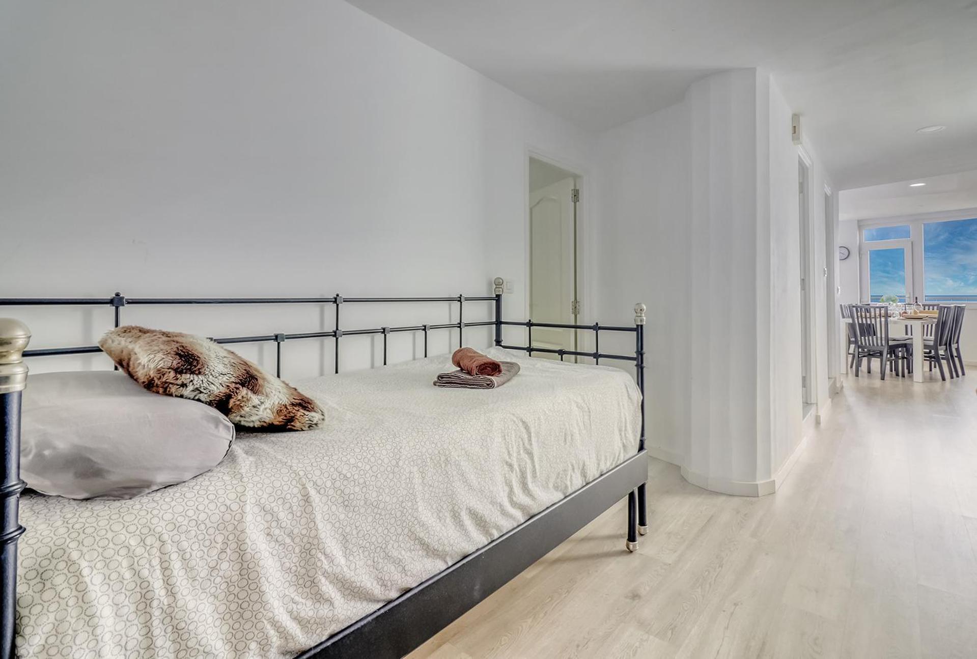 Central Modern Apartment With Private Parking & Ocean View & Coffee Corner Icod De Los Vinos Exteriér fotografie